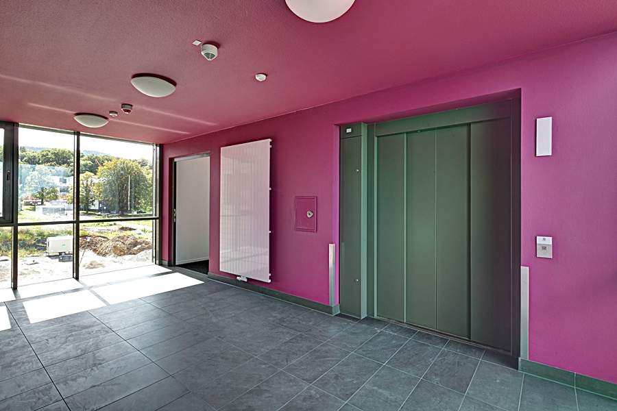 Bild "kompendium:treppenhausgestaltung-pink-900.jpg"